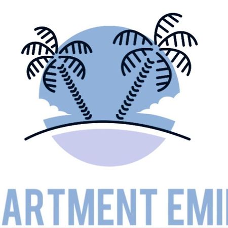 Apartment Emily Слатине Экстерьер фото