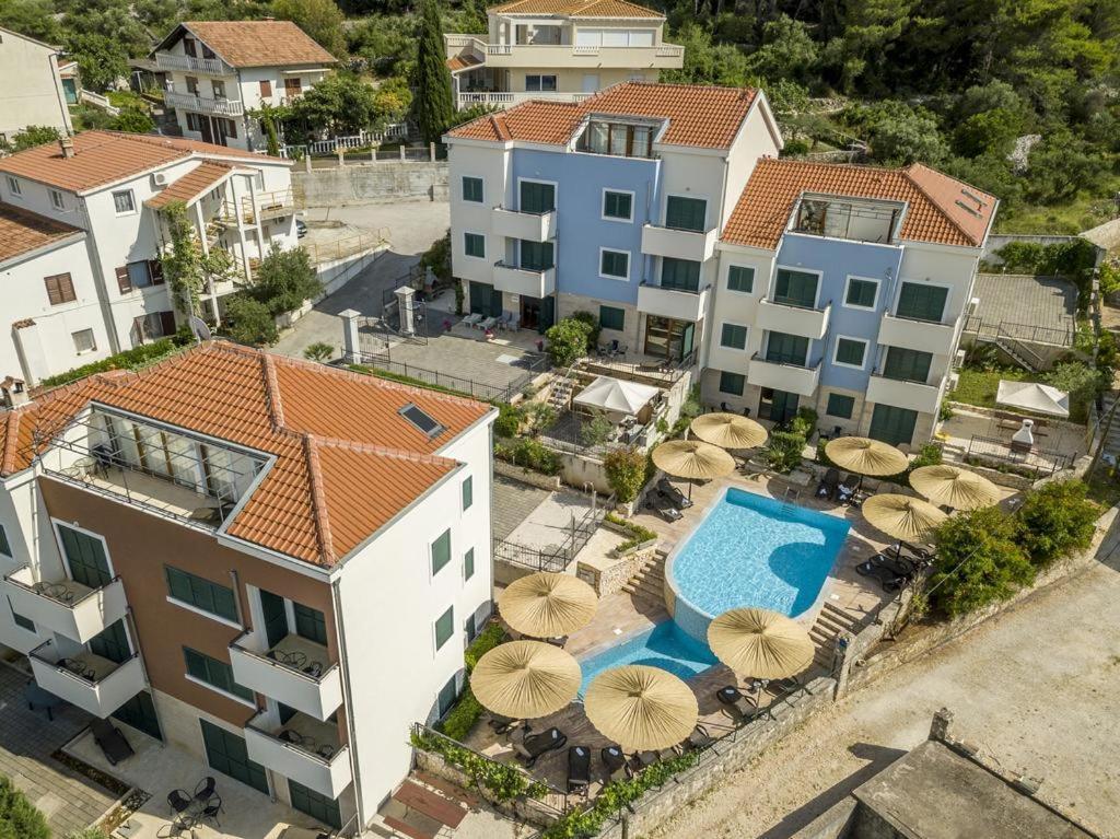 Apartment Emily Слатине Экстерьер фото